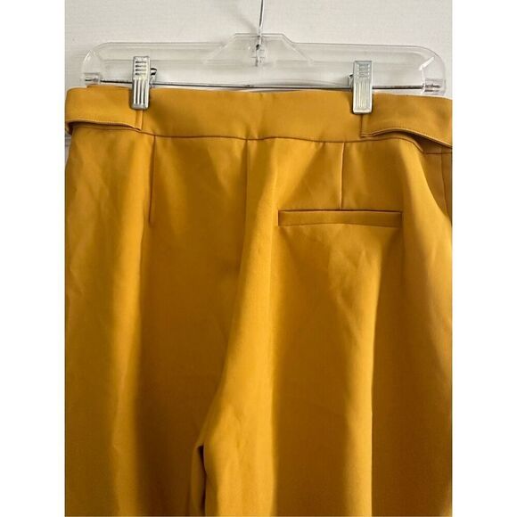 NWT LITA by Ciara Saffron Flared Leg Suit Pants Size 6 Flare leg - Picture 2 of 10